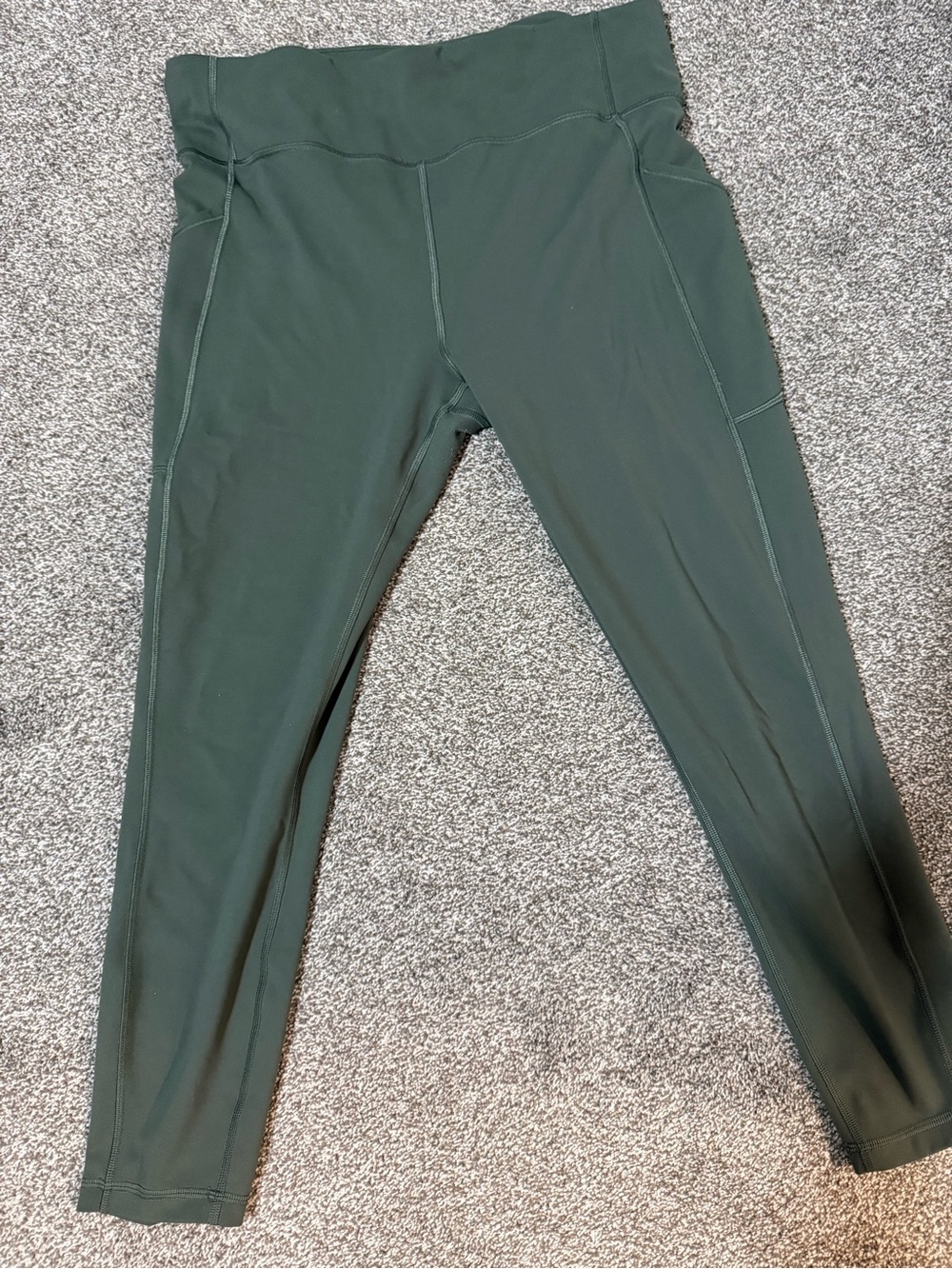 Base pace Green Active Leggings